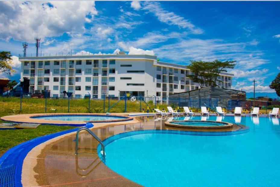 Apartamento Cerca Parque Del Cafe Con Piscina Montenegro Exterior foto